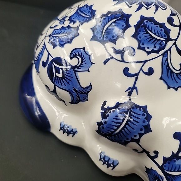 Cobalt Blue & White Chinoiserie Porcelain Cat Floral Chintz Design 10x5x5" Vtg - Picture 11 of 12